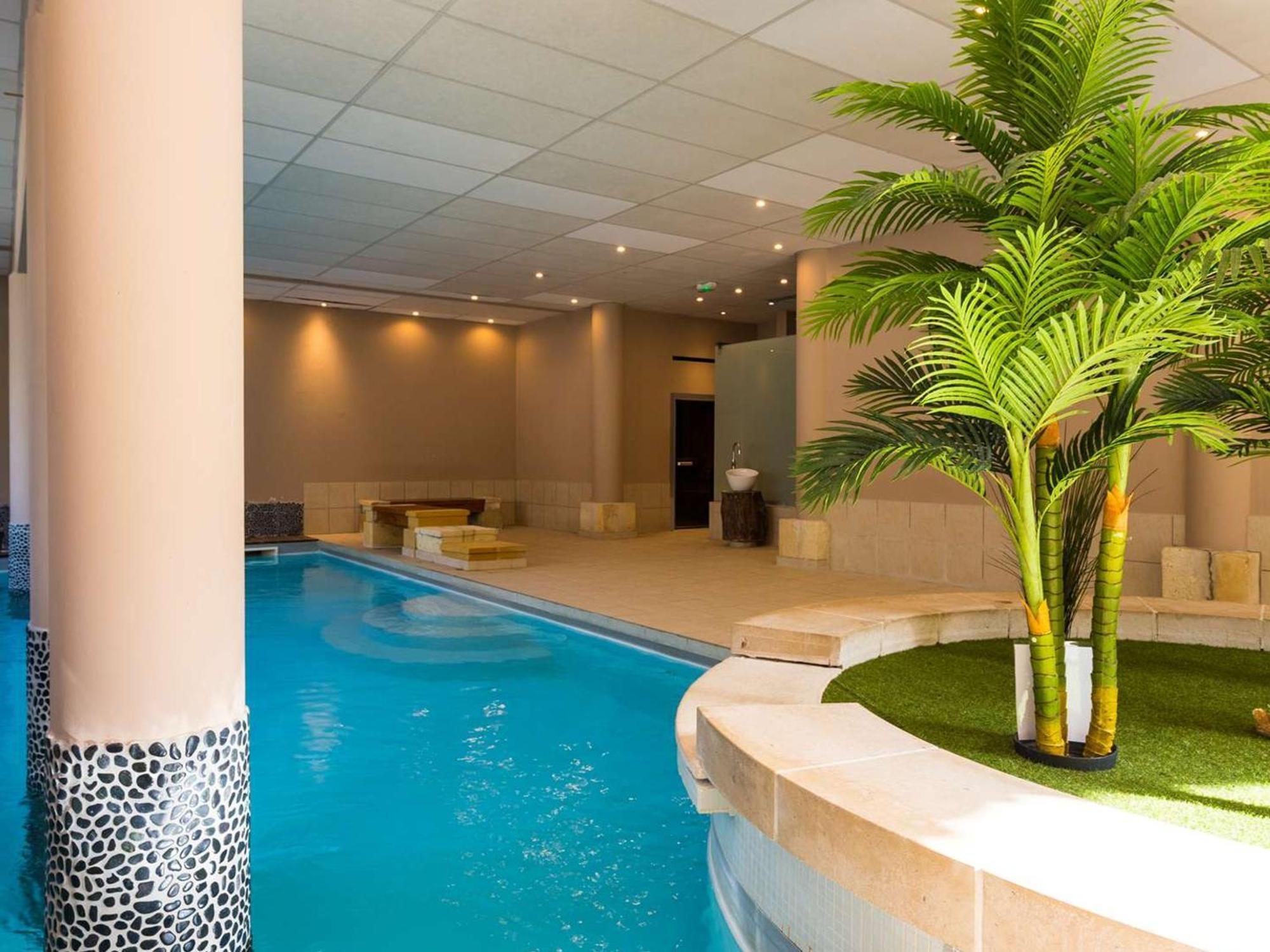 Appartement 10 Pers Avec Piscine, Sauna Et Parking En Centre-Ville De Saint-Lary-Soulan - Fr-1-296-394 المظهر الخارجي الصورة